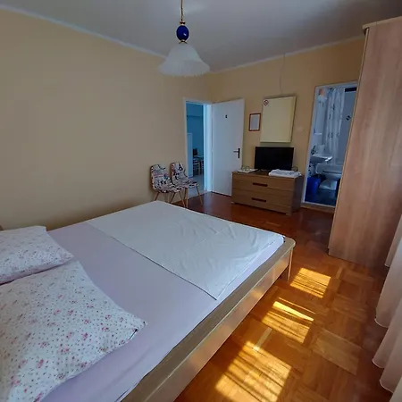 Pensionat Kuca Luce 3*