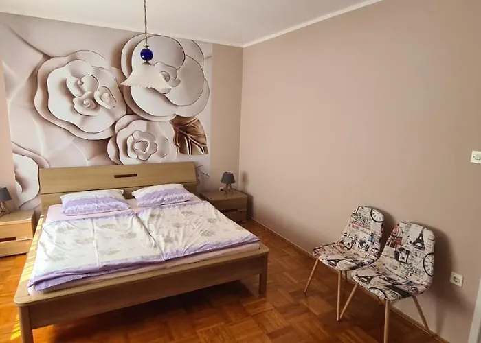 Affittacamere Kuca Luce 3*